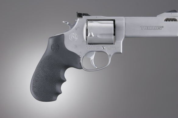 Sports & Fitness Grips Hogue 73000 Taurus Tracker.